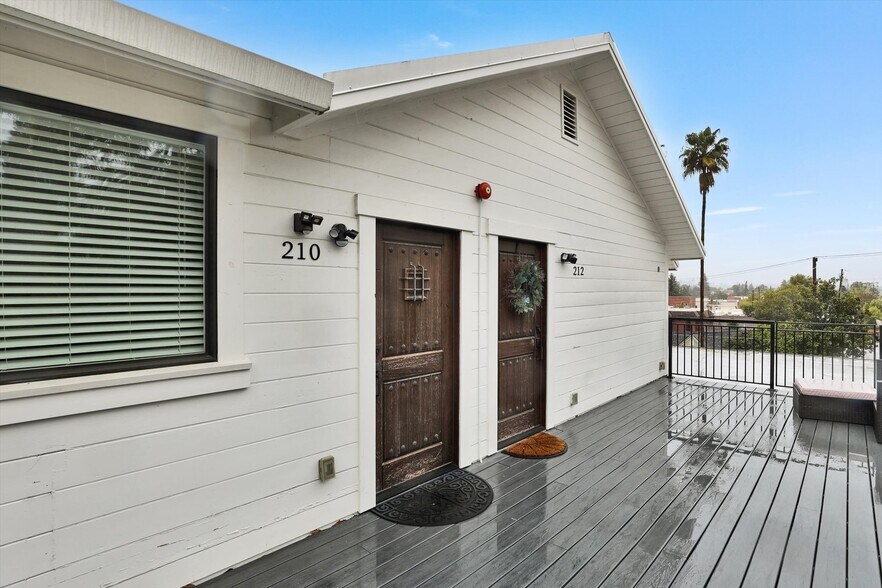 More Photos Of 144 Reamer St, Auburn Specialty For Sale