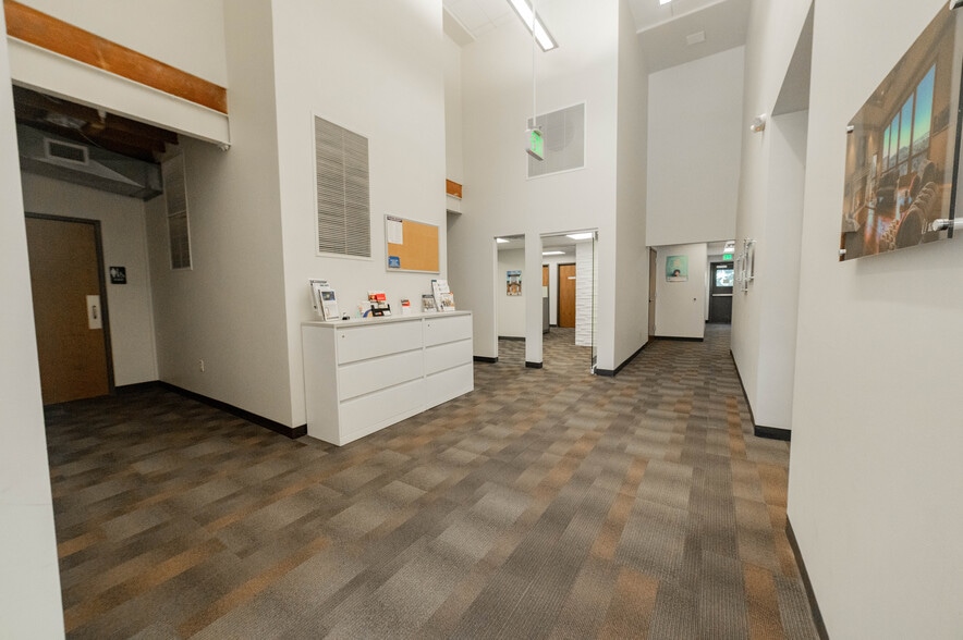 More Photos Of 1109 Oak Park Dr, Fort Collins Office For Lease