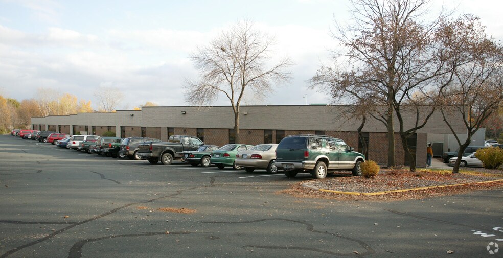 More Photos Of 15225-15305 Minnetonka Blvd, Minnetonka Warehouse For Lease