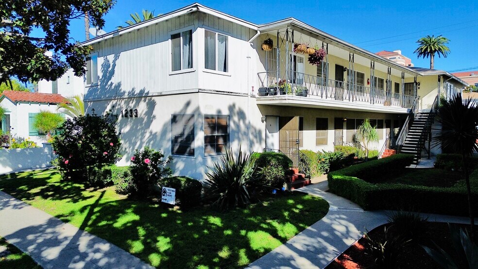 More Photos Of 1233 14th St, Santa Monica Apartments For Sale