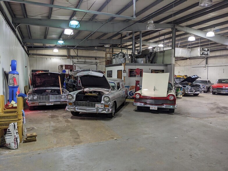 More Photos Of 5 Granite Rd, Acton Warehouse For Lease