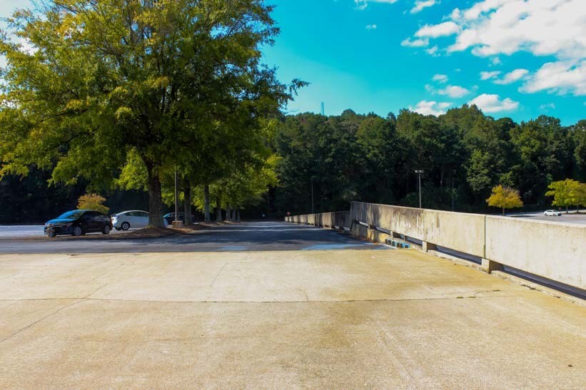 More Photos Of 2731 Candler Rd, Decatur General Retail For Lease