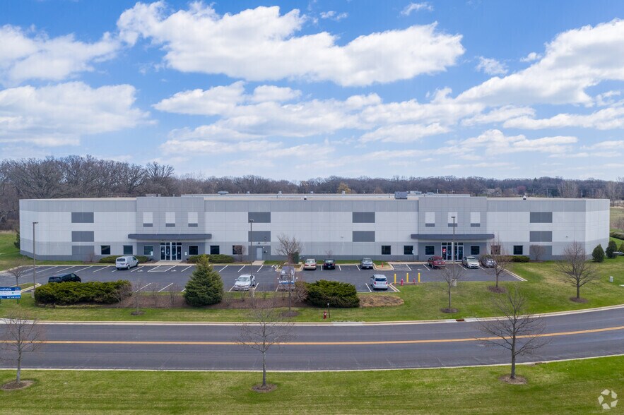 More Photos Of 10795 72nd Ave, Pleasant Prairie Warehouse For Lease