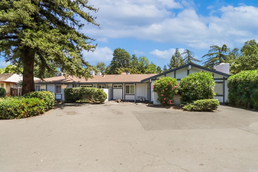 More Photos Of 2316 Villanova Cir, Sacramento Apartments For Sale