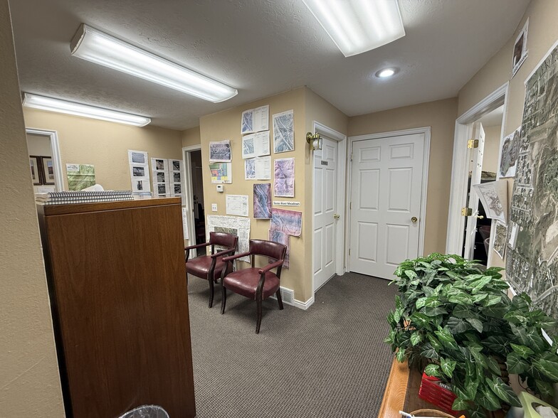 More Photos Of 560 S State, Orem Office For Sale