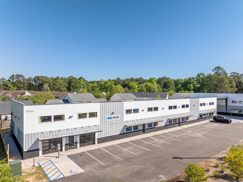 More Photos Of 8120 Windsor Hill Blvd, North Charleston Light Distribution For Lease