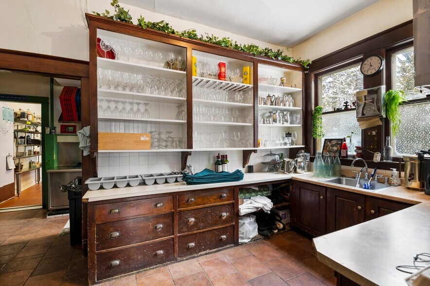 More Photos Of 39 Interlaken Ave, Lake Placid Hotel For Sale