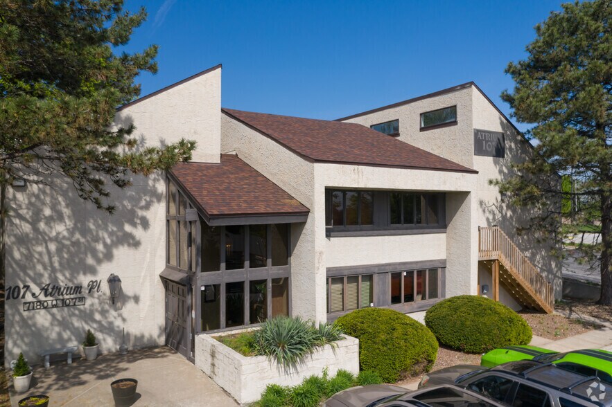 More Photos Of 7180 W 107th St, Overland Park Office For Lease