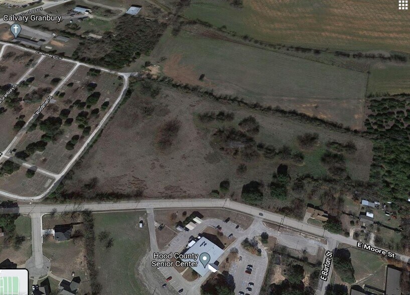 More Photos Of 511 E Moore St, Granbury Land For Sale
