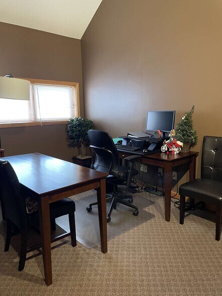 More Photos Of 228-246 Waterfall Dr, Elkhart Loft Creative Space For Sale