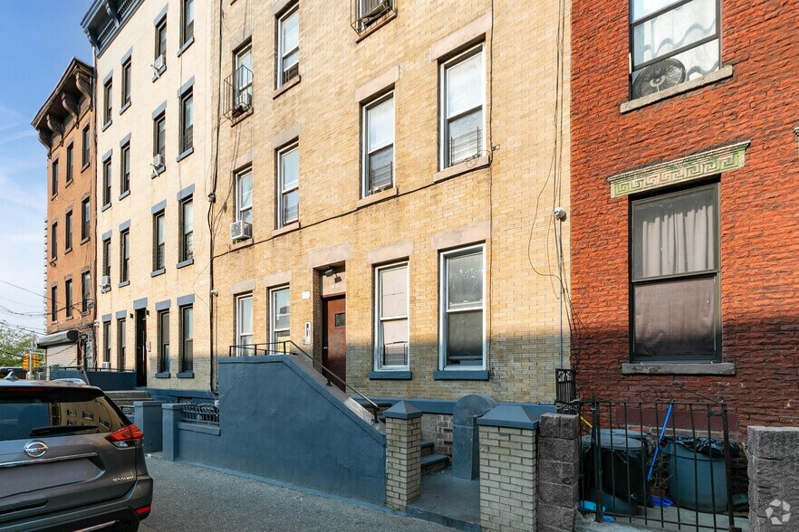 More Photos Of 190 Rockaway Ave, Brooklyn Apartments For Sale