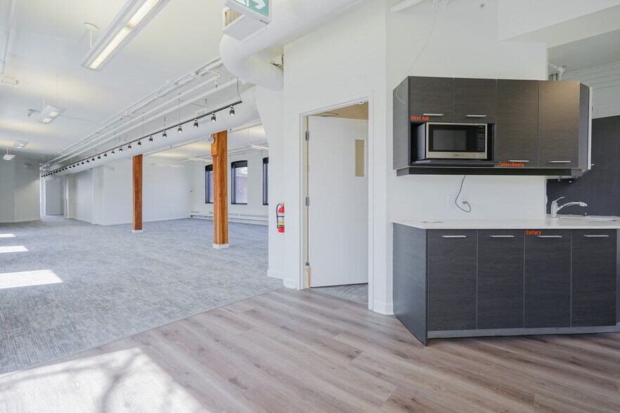 More Photos Of 43 Davies Ave, Toronto Office For Lease
