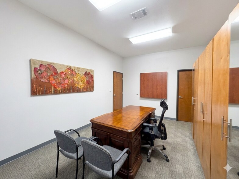 More Photos Of 4512 Legacy Dr, Plano Medical For Lease