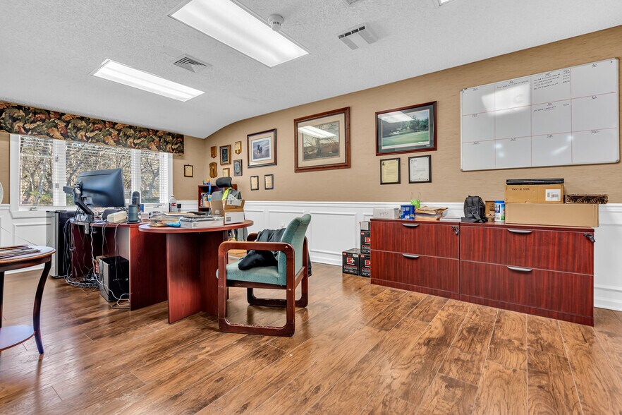 More Photos Of 55 Schoolhouse Rd, Whiting Warehouse For Sale