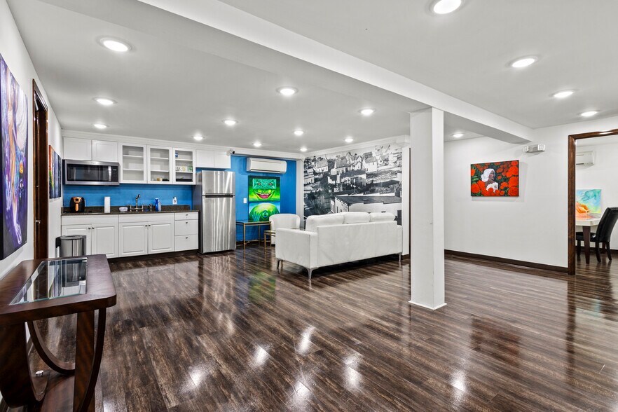 More Photos Of 108 N Depot Dr, Fort Pierce Office Residential For Lease