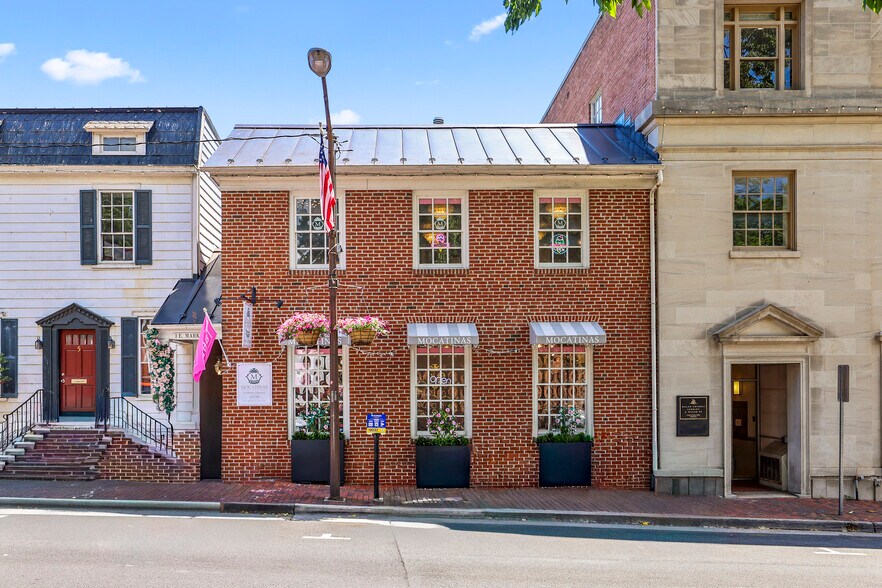 More Photos Of 3 E Market St, Leesburg Office For Sale
