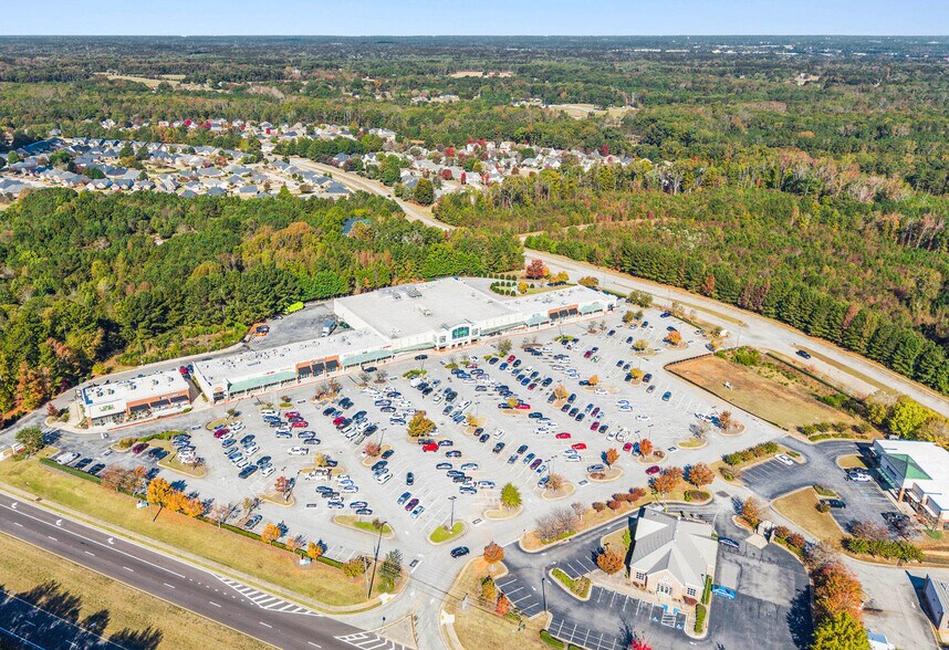 More Photos Of 120 Westridge Pky, McDonough Storefront For Lease