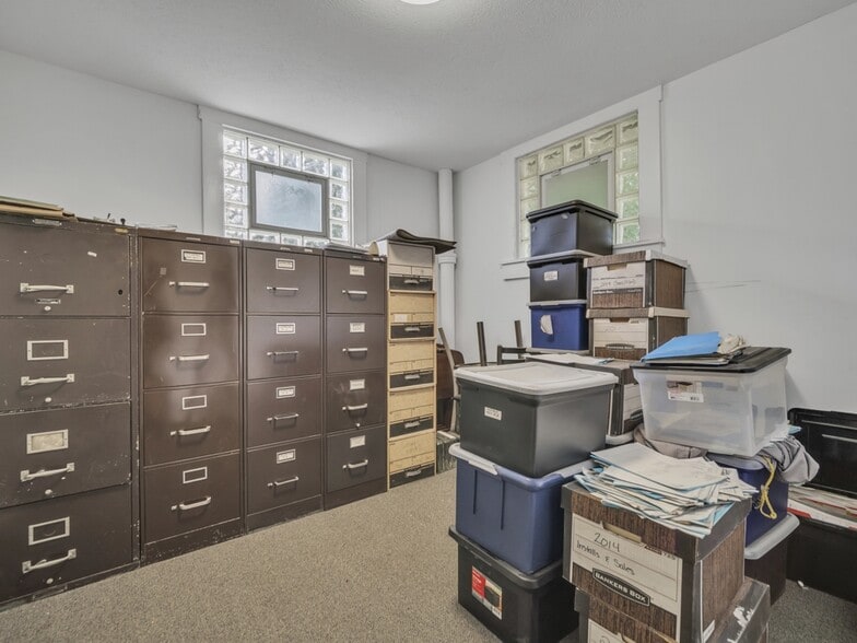 More Photos Of 4018 12th St NW, Canton Light Manufacturing For Sale