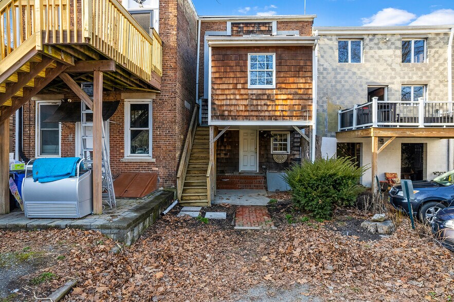 More Photos Of 43 Main St, Clinton Township Storefront For Sale