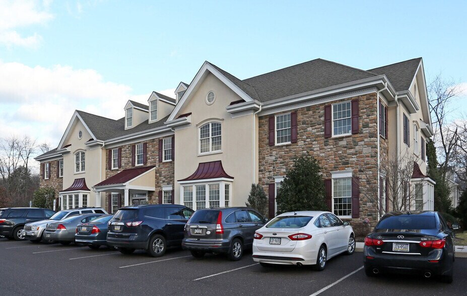 More Photos Of 105 Montgomery Ave, Montgomeryville Office For Sale