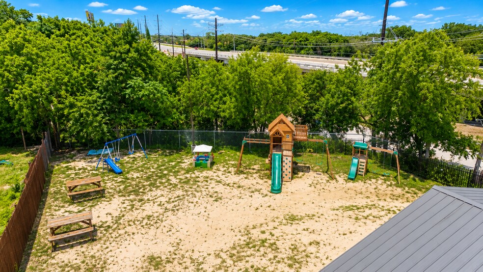 More Photos Of 1916 Austin Hwy, San Antonio General Retail For Sale