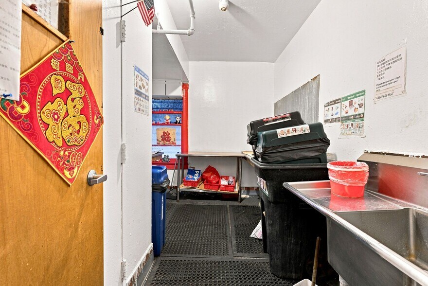 More Photos Of 734-740 Broadway, San Francisco Storefront Retail Residential For Sale