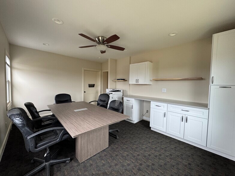 More Photos Of 8820 Jackson Rd, Dexter Office For Lease