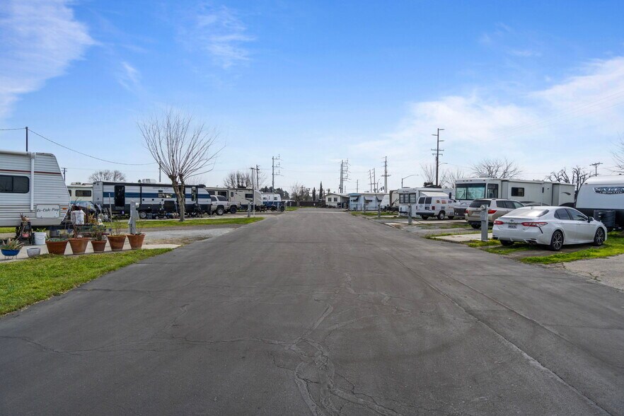 More Photos Of 10954 Hanford Armona Rd, Hanford Manufactured Housing Mobile Home Park For Sale