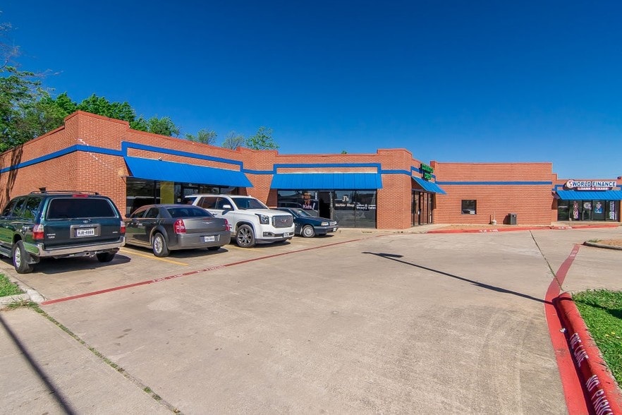 Primary Photo Of 405 N McDonald St, McKinney Freestanding For Lease