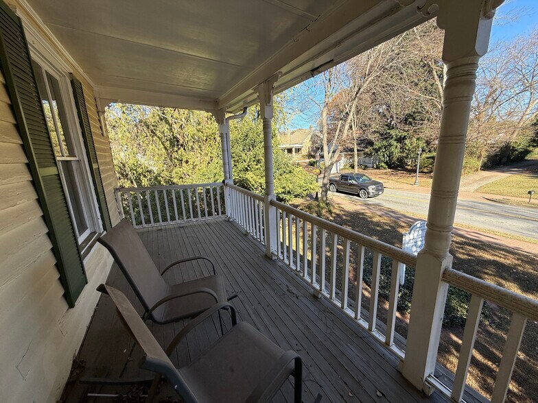 More Photos Of 1014 Canton St, Roswell Office Residential For Sale