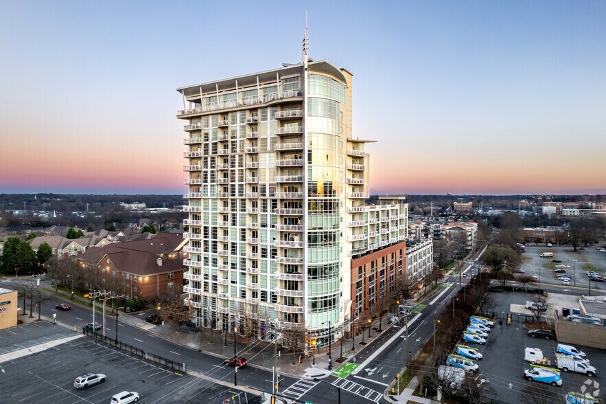 Primary Photo Of 505 E 6th St, Charlotte Apartments For Sale
