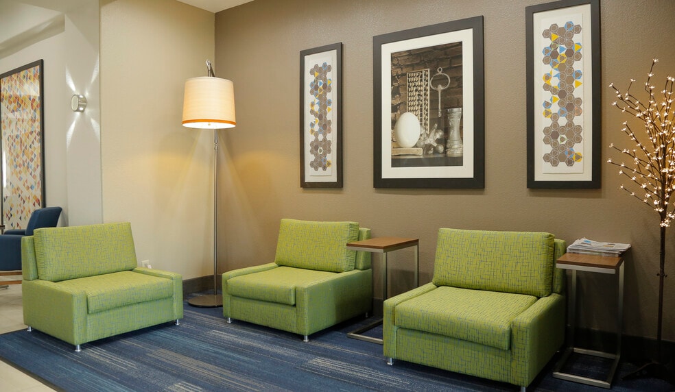 More Photos Of 2440 Gulf Fwy, Texas City Hotel For Sale