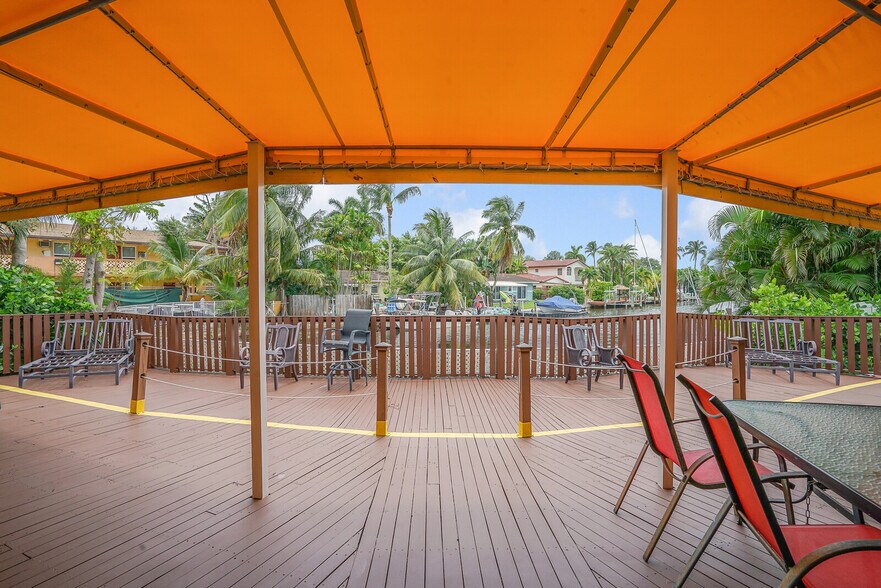 More Photos Of 1800 NE 26th St, Wilton Manors Medical For Lease