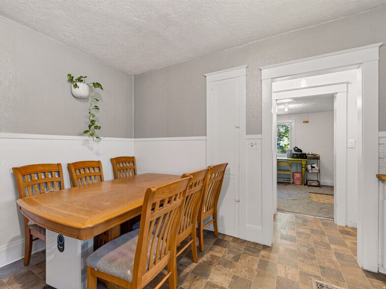 More Photos Of 457 E 100 S, Provo Apartments For Sale