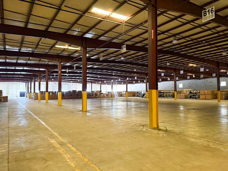 More Photos Of 14701 Atlanta Dr, Laredo Distribution For Lease