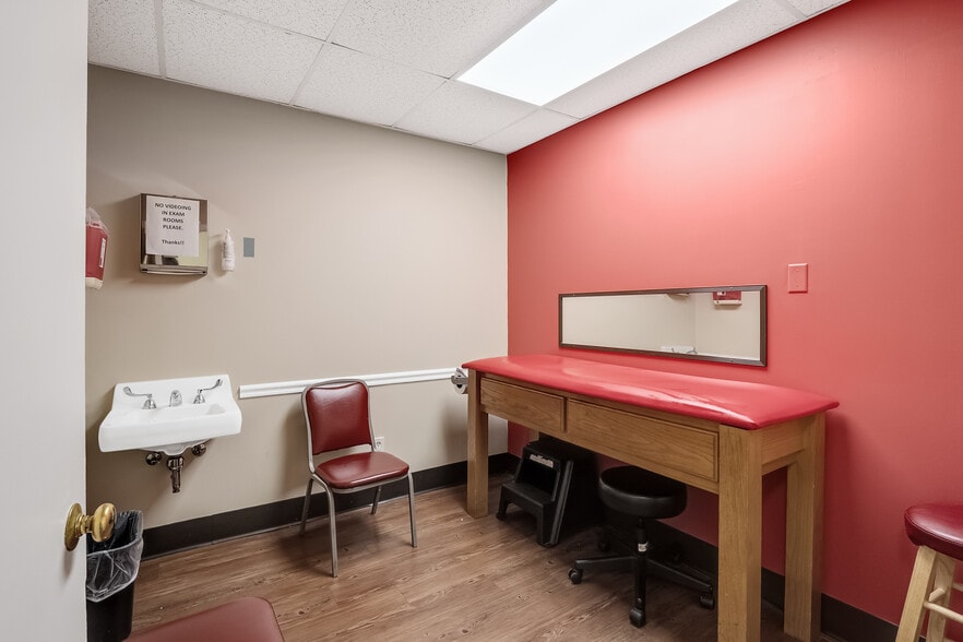 More Photos Of 7672-7680 Airways Blvd, Southaven Medical For Sale