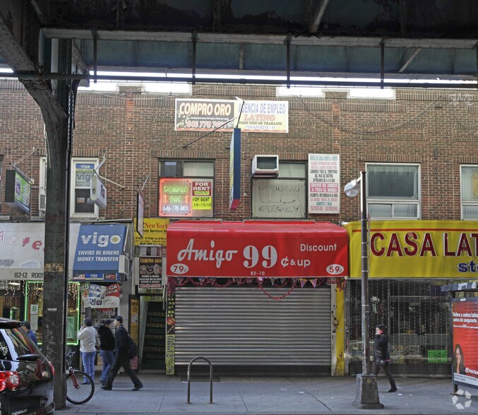 More Photos Of 8202 Roosevelt Ave, Jackson Heights Restaurant For Lease