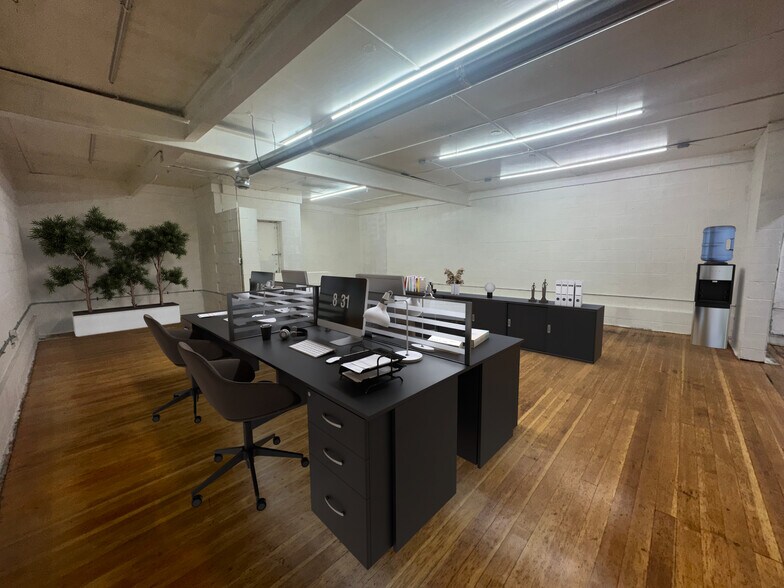 More Photos Of 1301 Brownell Ave, Lorain Service For Sale