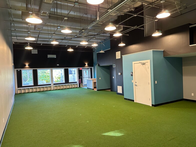 More Photos Of 310 Dillingham Ave, Falmouth Loft Creative Space For Lease
