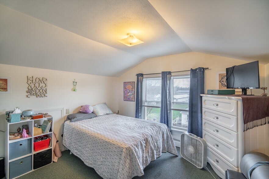 More Photos Of 447-449 NY-31, Bridgeport Apartments For Sale