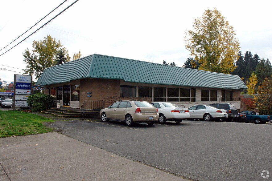 More Photos Of 17655-17665 SE McLoughlin Blvd, Milwaukie Office For Lease