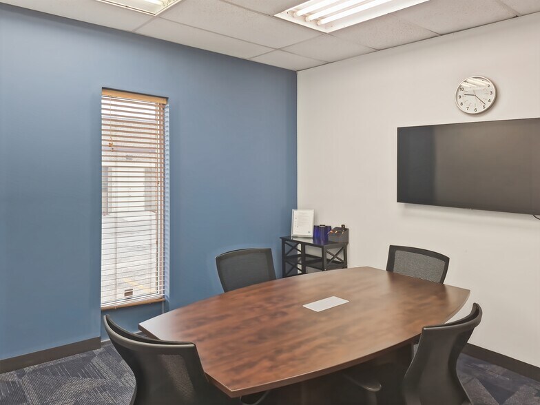 More Photos Of 335 Hoffer Dr, Regina Coworking Space