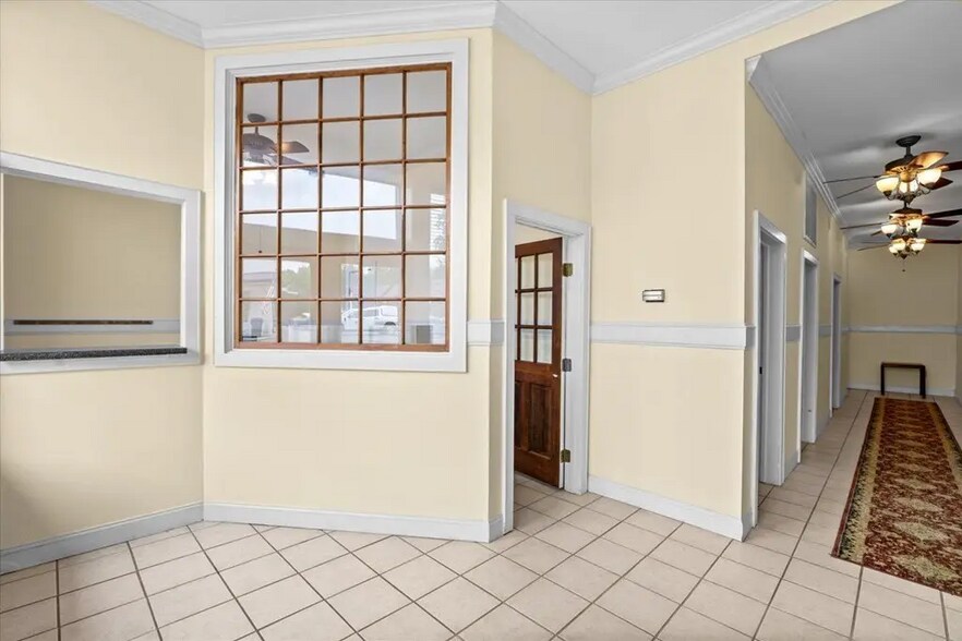 More Photos Of 313 Wolfe St, Cohutta Office For Sale