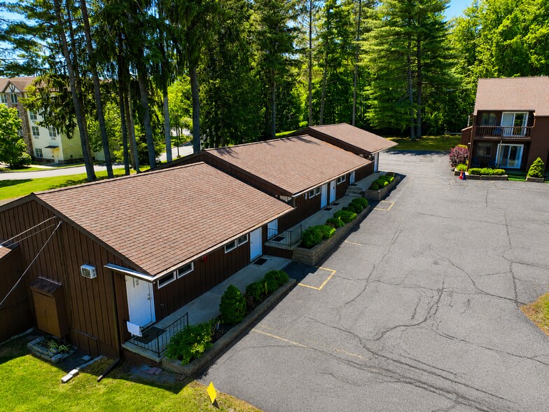 More Photos Of 1545 Us-9, Lake George Hotel For Sale