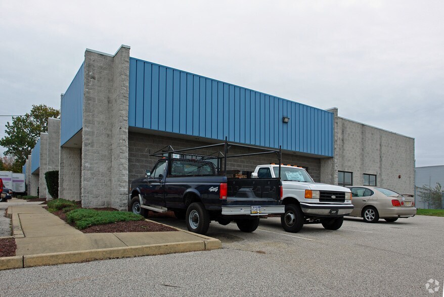 Primary Photo Of 428 Kelley Dr, West Berlin Flex For Lease