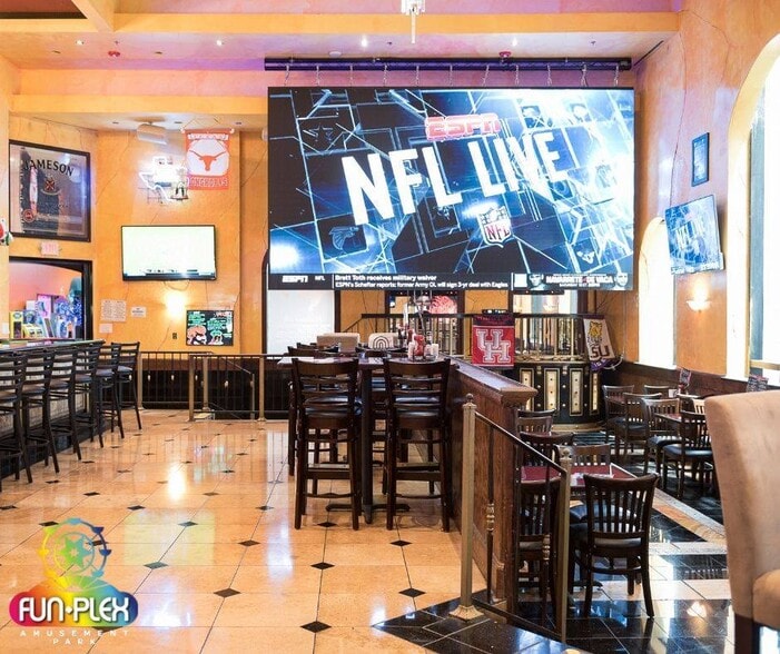 More Photos Of 13700 Beechnut St, Houston Amusement Park For Sale