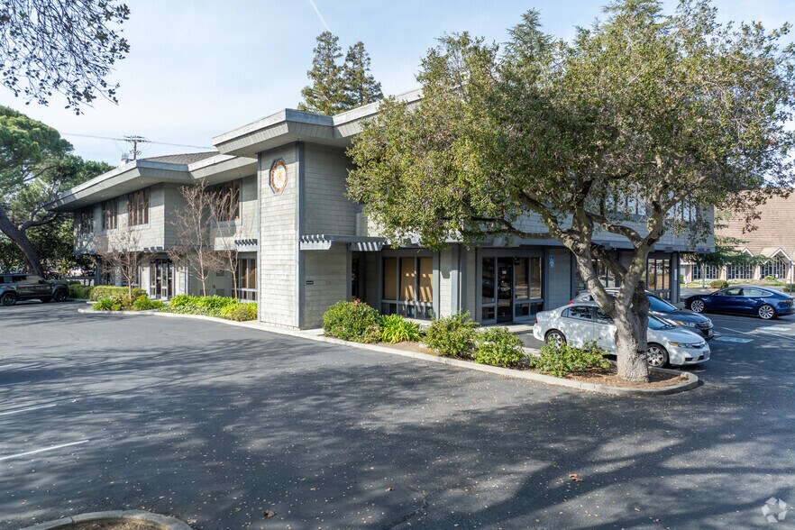 Primary Photo Of 777 Cuesta Dr, Mountain View Medical For Lease