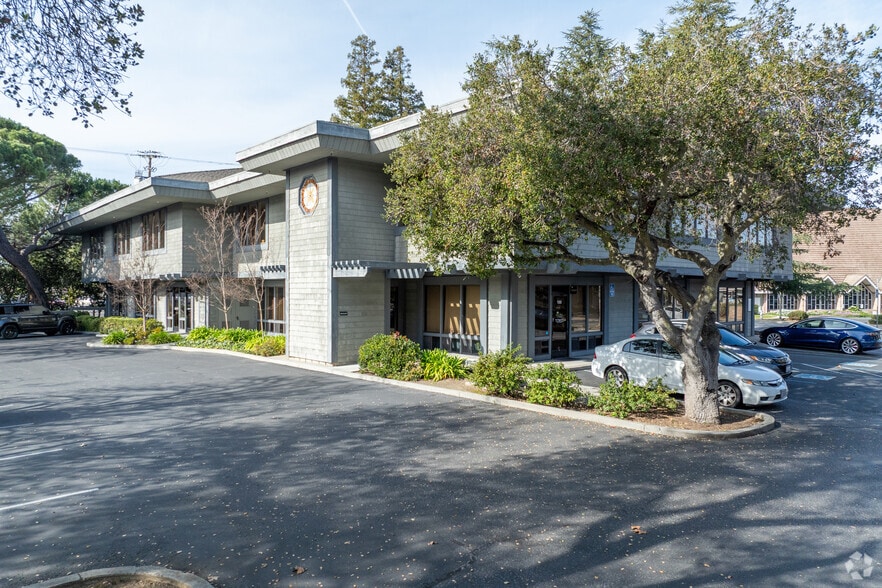 Primary Photo Of 777 Cuesta Dr, Mountain View Medical For Lease