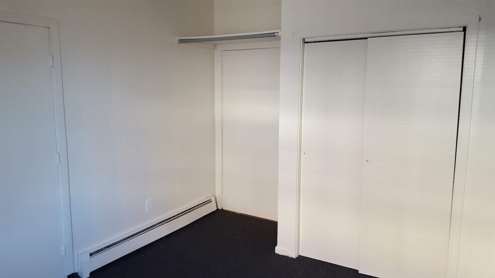 More Photos Of 666-668 Main St, Middletown Apartments For Sale