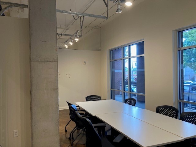 More Photos Of 345 Frazier Ave, Chattanooga Storefront Retail Office For Lease